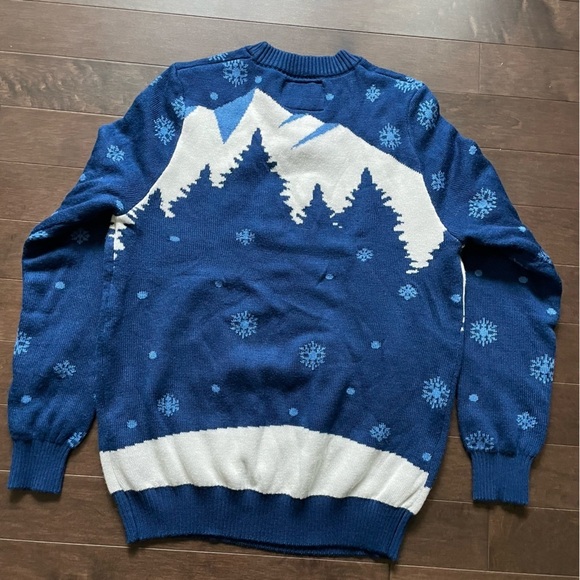 Tipsy Elves Sasquatch Mistle Toe Ugly Christmas Sweater Men Women Medium - Picture 7 of 8